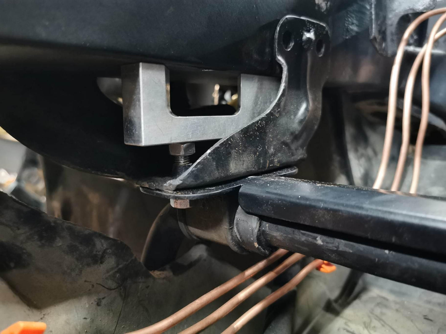 Sway bar reinforcement blocks for mazda mx5 miata na/nb/nbfl