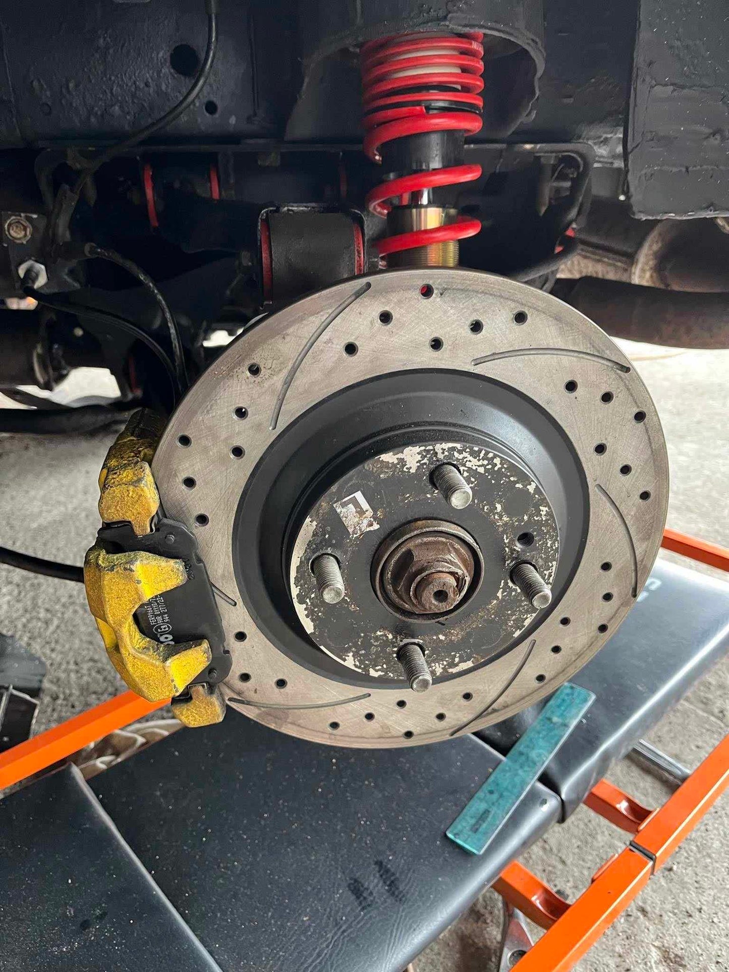 Zestaw konwersji tylnych hamulców z MID na BIG brake w MX-5 NA/NB/NBFL