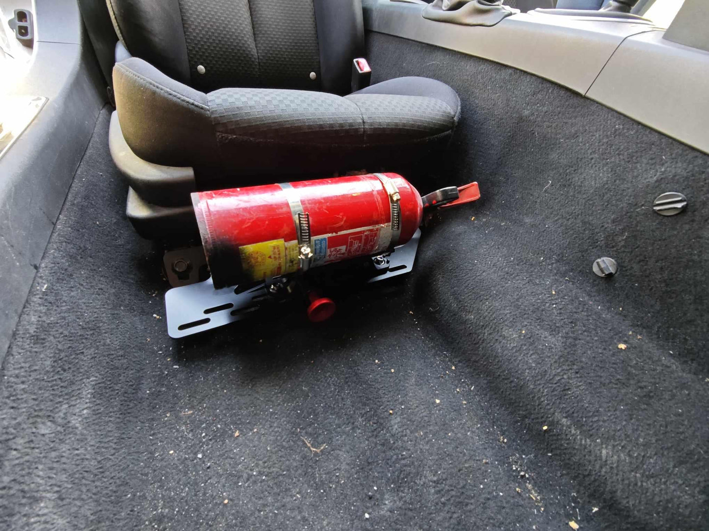 Quick release Universal Fire Extinguisher Bracket for Mazda mx5 miata NC